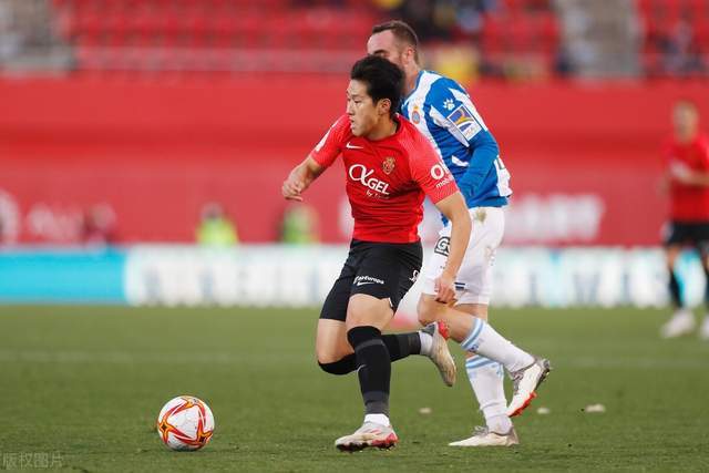 WCBA-韩旭19+8李梦13分 四川女篮13连胜领跑